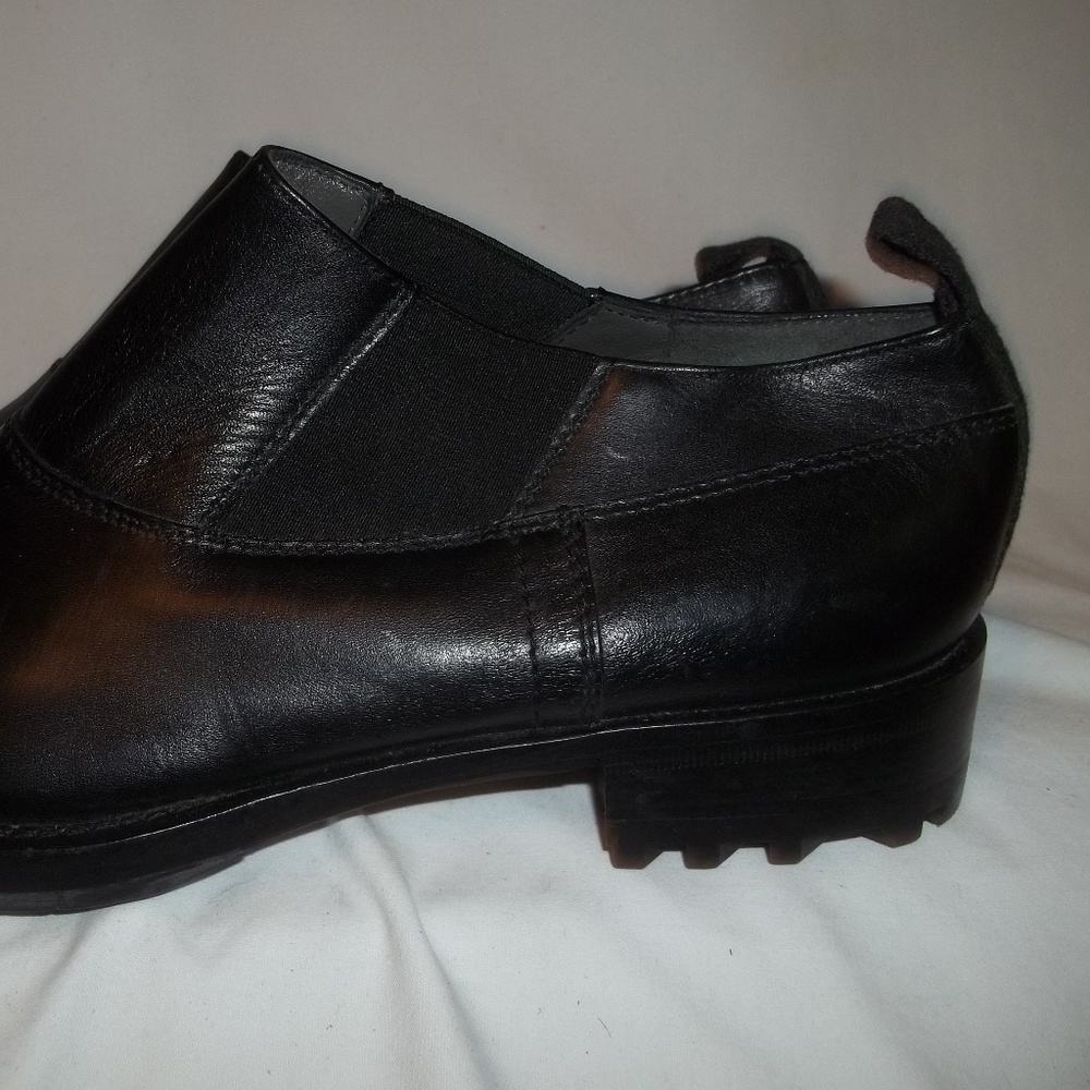MIU MIU Black Leather Ankle Shootie Slip-On Shoes - Picture 5 of 8